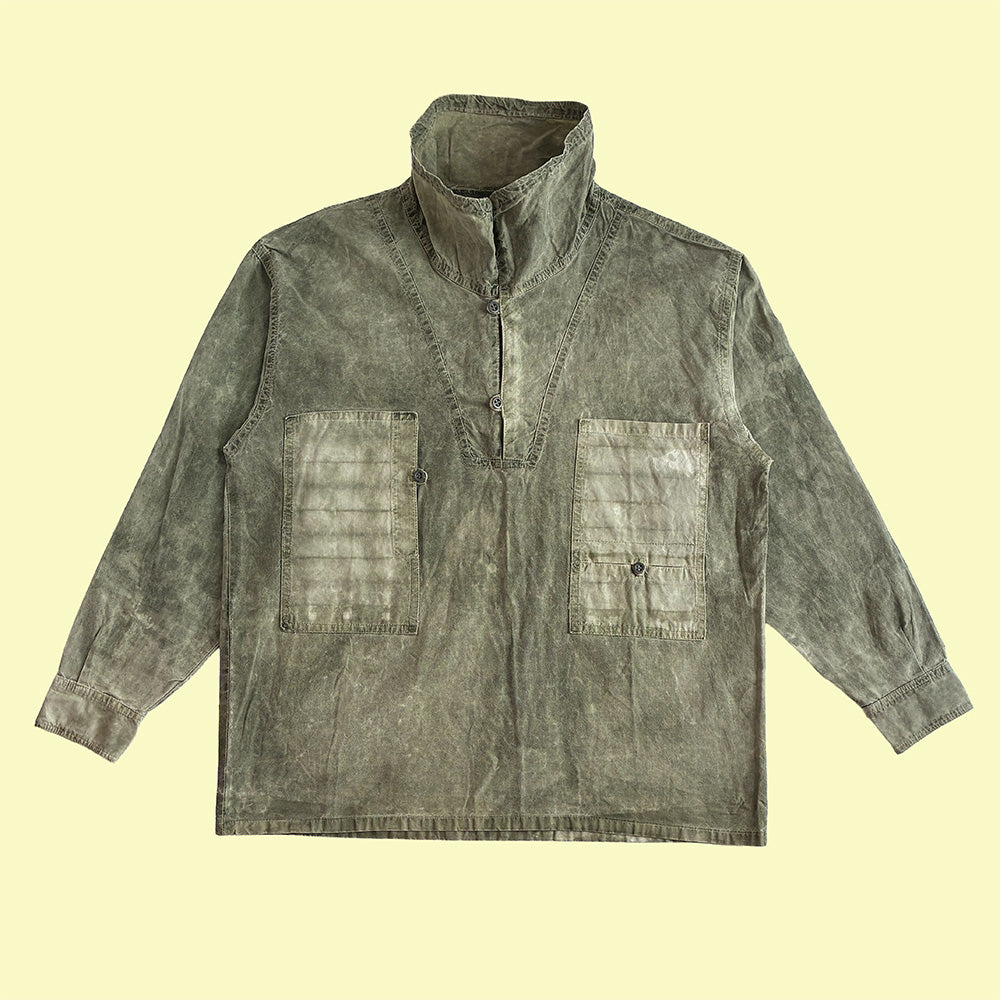 Hand dyed in mulberry green military-style field smock with a high stand-up collar, front zipper, and two large chest pockets.